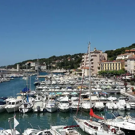 La Favorite Cassis